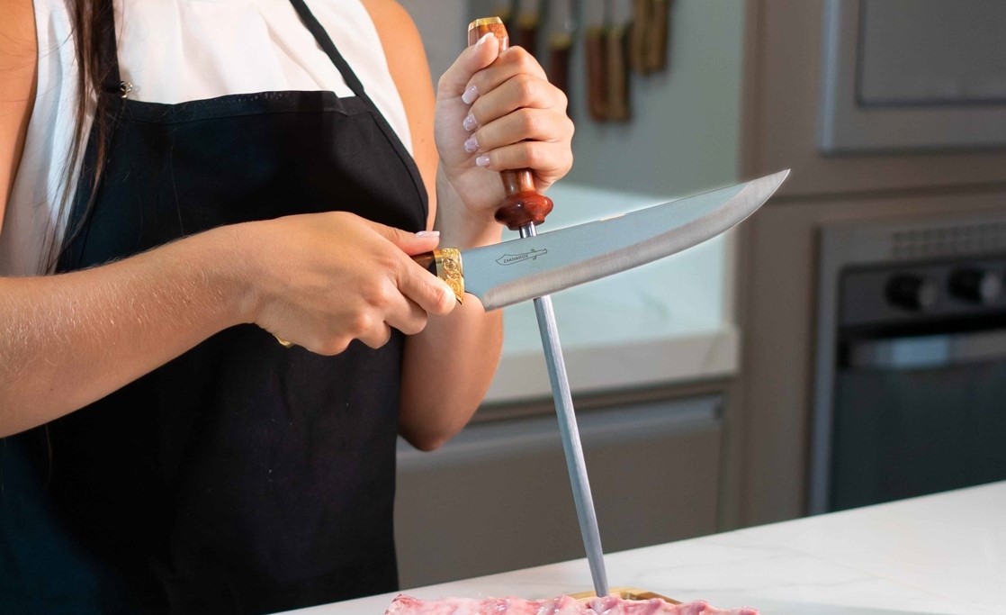 Preservando a Tradição: A Importância de uma Boa Chaira para seu Churrasco