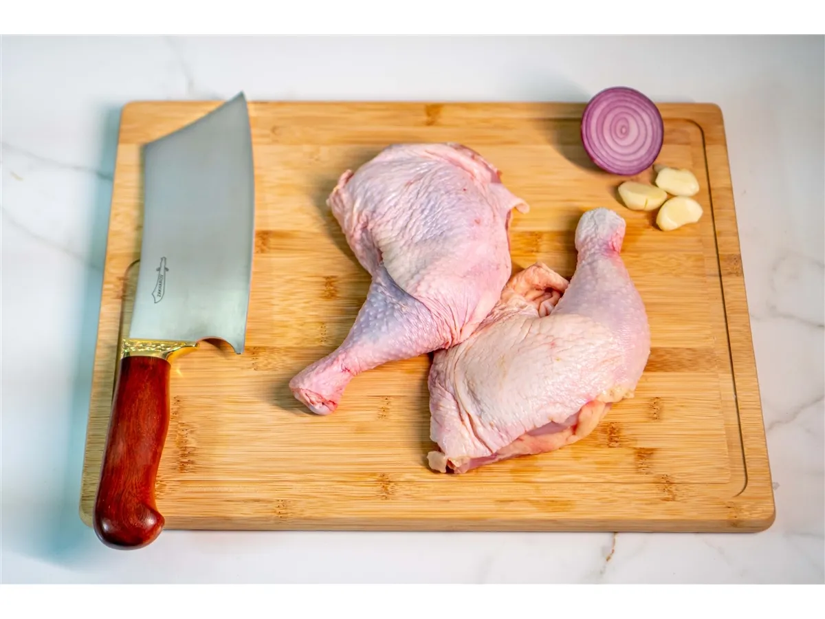 Como a Madeira Afeta a Estética e o Estilo das Facas de Cozinha