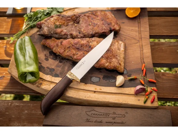 Facas de churrasco e segurança: Dicas para evitar acidentes.